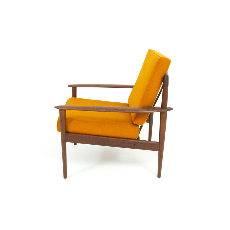 Dänischer Vintage-Sessel aus Teakholz mit Polsterung von Grete Jalk für Poul Jeppesen