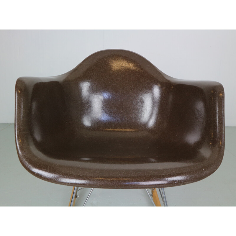 Cadeira de baloiço castanha "RAR" vintage de Charles e Ray Eames para a Herman Miller, 1977