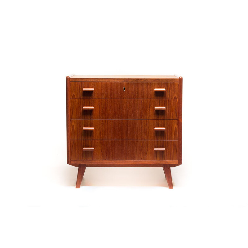 Mid century Danish chest of drawers in teak with curved grips - 1960s