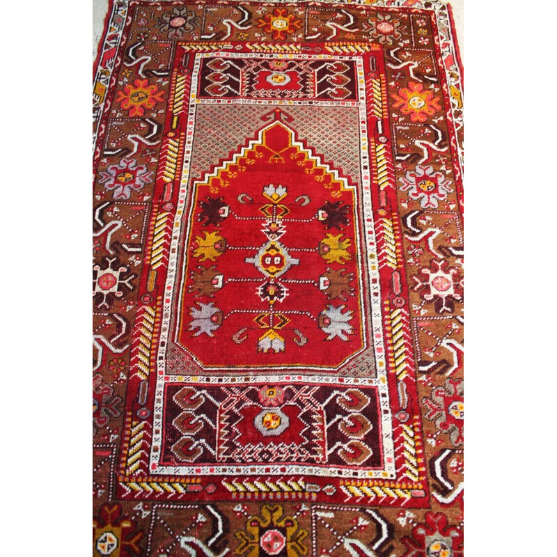 Vintage Kirsehir virgin wool prayer rug, Turkey