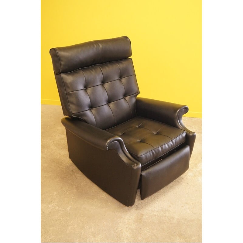 Black leather armchair produced by Parker Knoll - 1960s