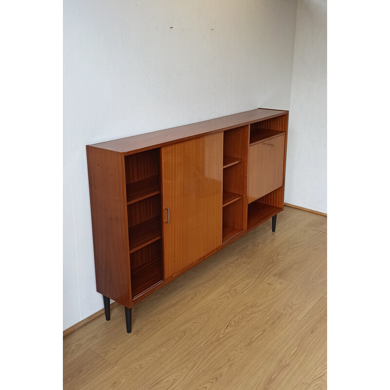 Sideboard aus Holz und Glas, 1970er Jahre