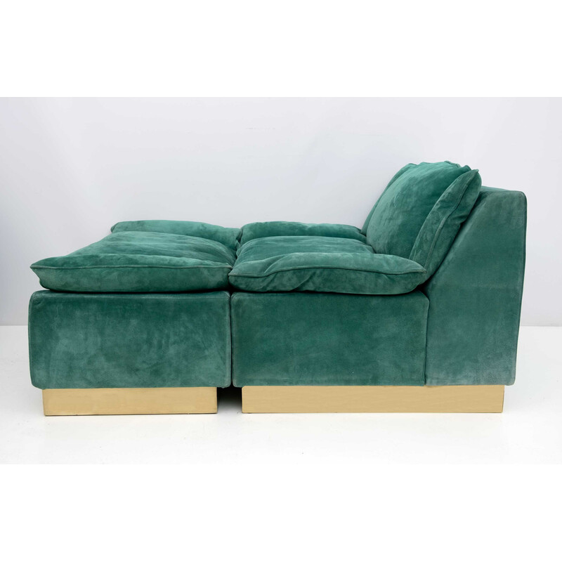 Paire de fauteuils et repose-pieds vintage en daim par Luciano Frigerio, 1970