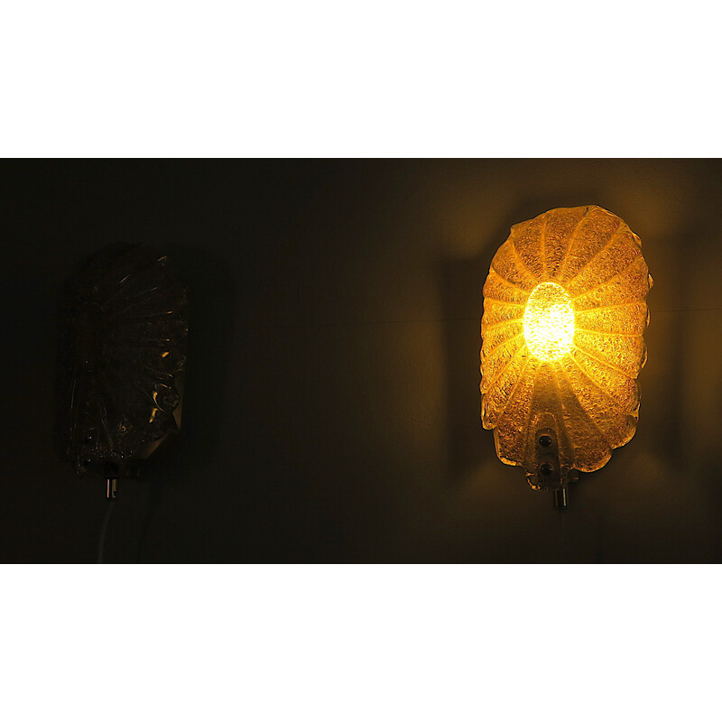 Paar vintage wandlampen van Murano glas gespikkeld met goud en messing, Italië 1970