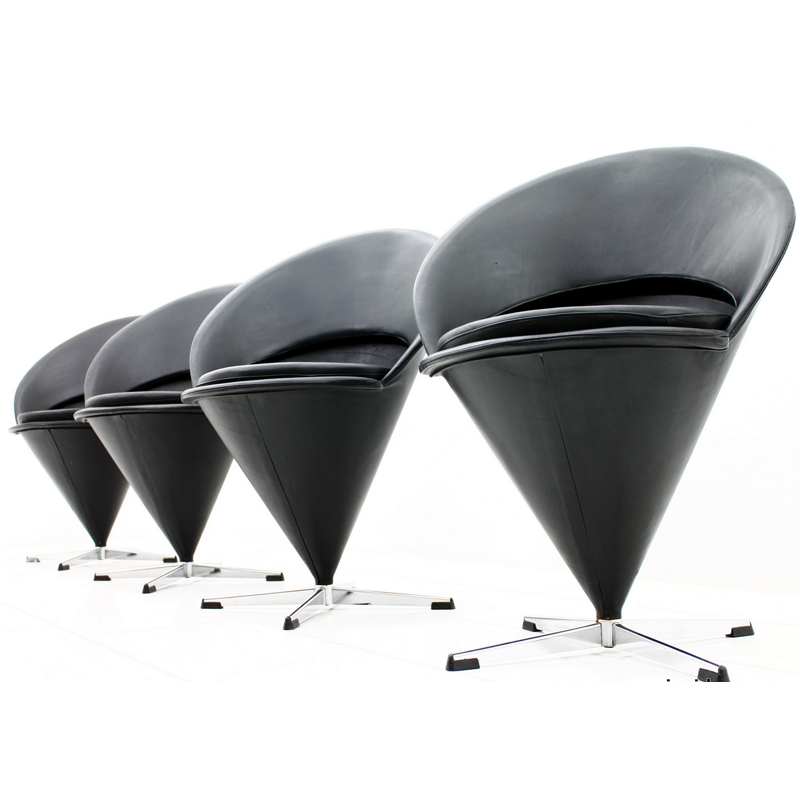 Ensemble de quatre fauteuils cônes en cuir de Verner Panton - 1950