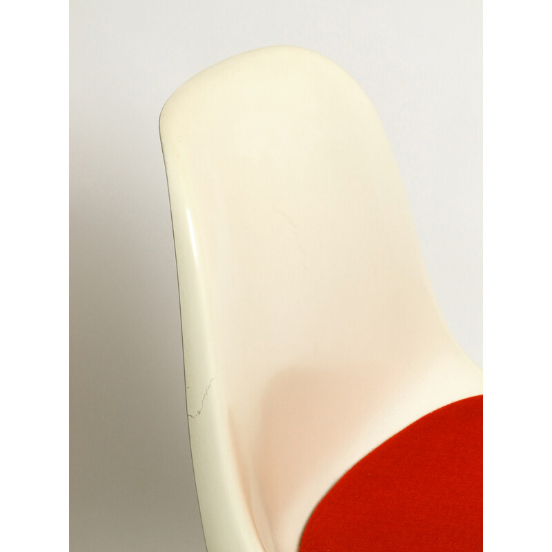 Vintage chair model 2001/2002 in red fabric upholstery by Alexander Begge for Casala, Germany 1970s