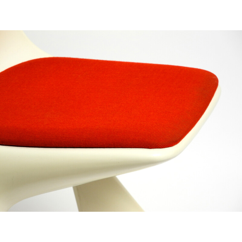 Vintage chair model 2001/2002 in red fabric upholstery by Alexander Begge for Casala, Germany 1970s