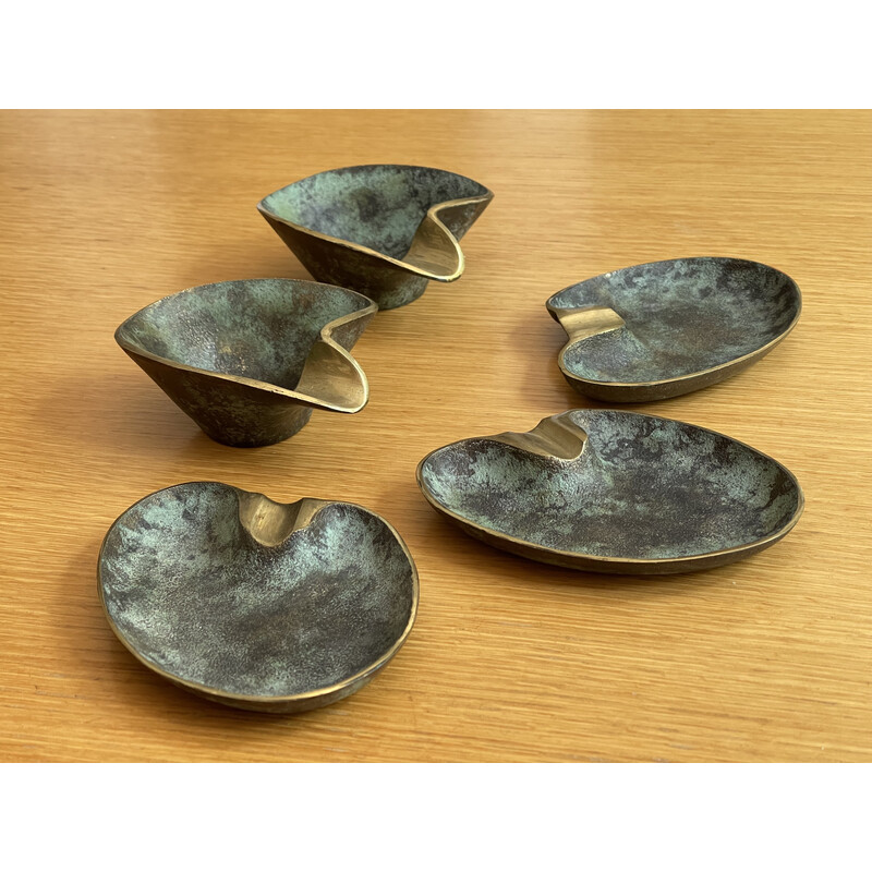 Set of 5 mid-century heavy brass table ashtrays by Carl Auböck, Austria