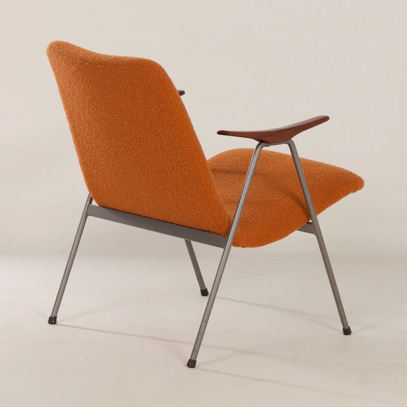 Vintage-Sessel mit orangefarbenem Bouclé-Stoff von Webe, 1960er Jahre