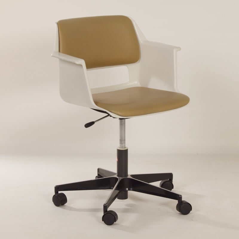 Vintage office chair model 2712 by A. Cordemeyer for Gispen, 1970