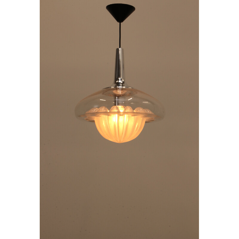 Vintage handgeblazen glazen hanglamp van Peill en Putzler, 1960