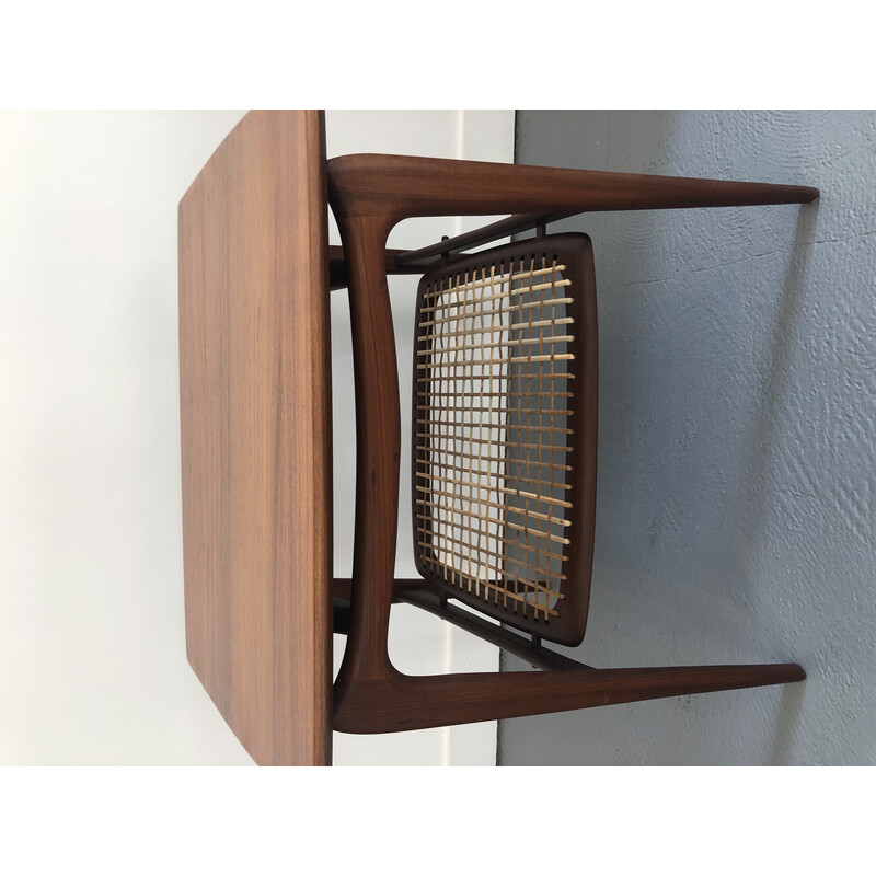 Tavolino vintage in teak e rattan di Louis Van Teeffelen per Webe, 1960