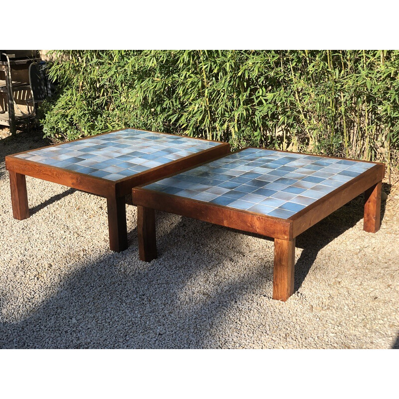 Par de mesas de centro vintage em madeira maciça e cerâmica, 1960