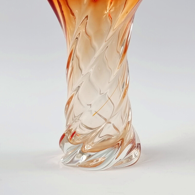 Vaso in vetro di Murano ritorto della metà del secolo, Italia 1960