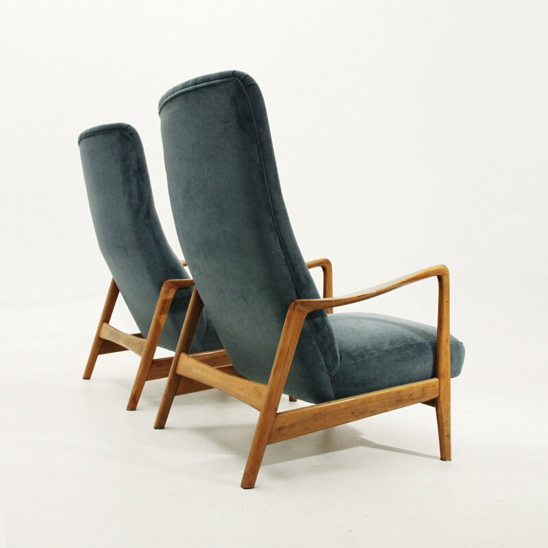 Pair of high back armchairs model 829 by Gio Ponti for Cassina - 1950s