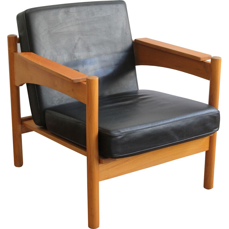 Lot de deux fauteuils en cuir noir -  1970