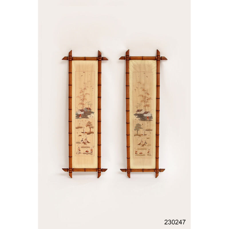Tapices chinos de seda de mediados de siglo en marcos de bambú