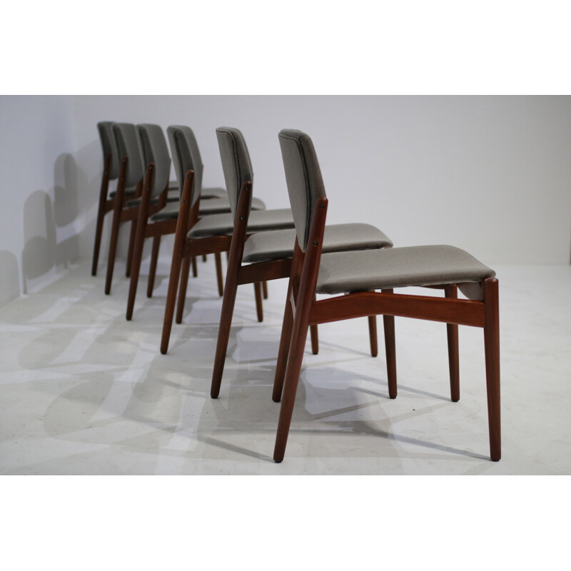 Ensemble de 6 chaises avec assise grise d'Erik Buch pour Orum Mobler - 1960