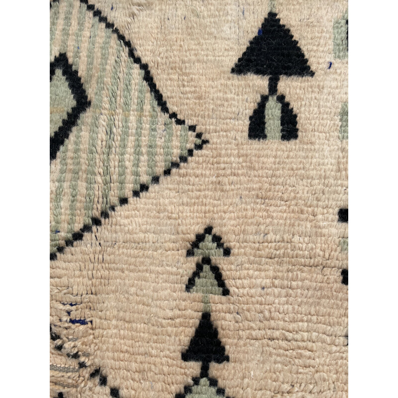 Vintage Berber boujad rug