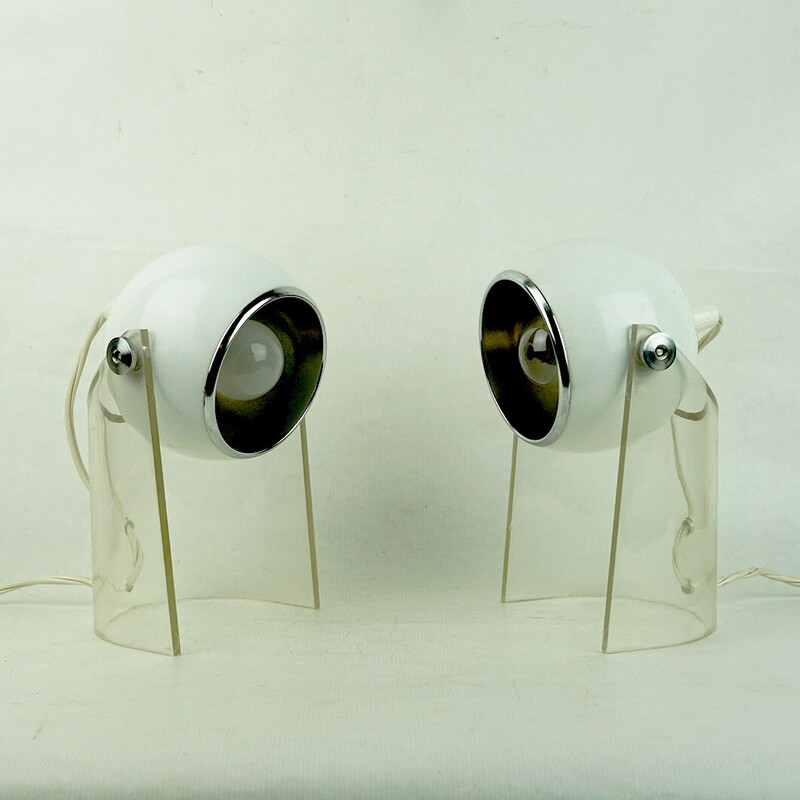 Par de candeeiros de mesa italianos da Era Espacial vintage em laca branca e perspex Eyeball, anos 60