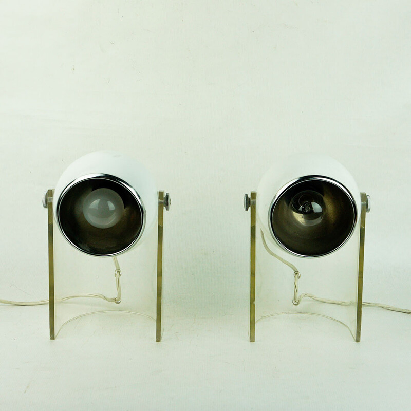 Par de candeeiros de mesa italianos da Era Espacial vintage em laca branca e perspex Eyeball, anos 60