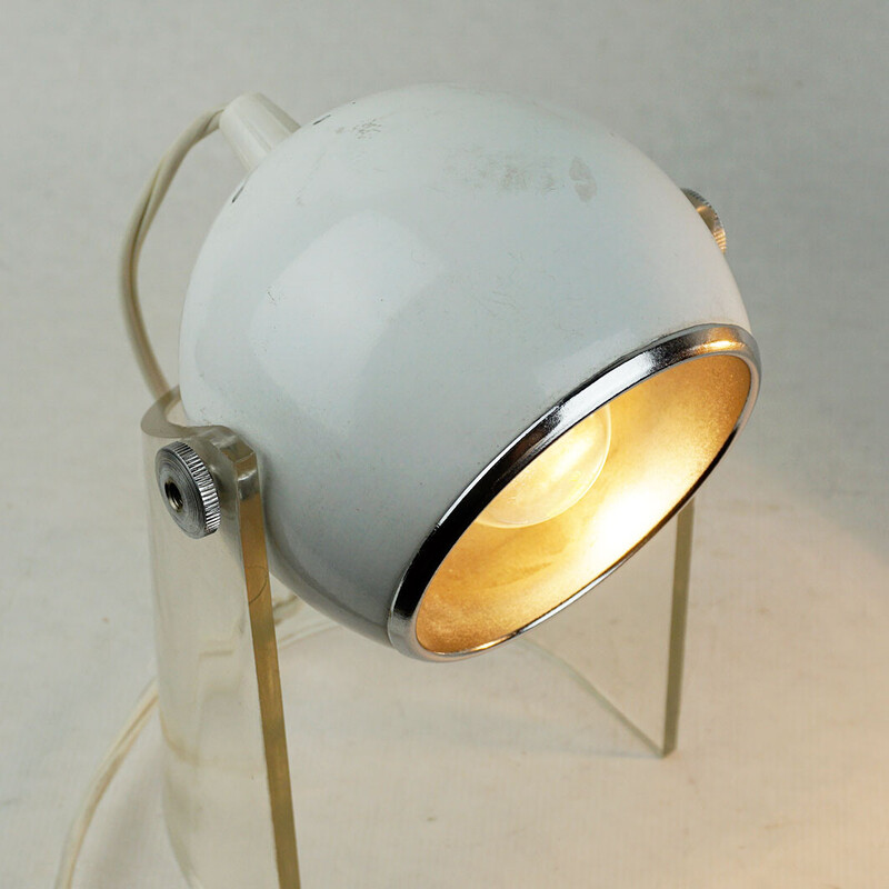 Paire de lampes de table Eyeball de l'ère spatiale italienne vintage en laquées blanches et plexiglas, 1960