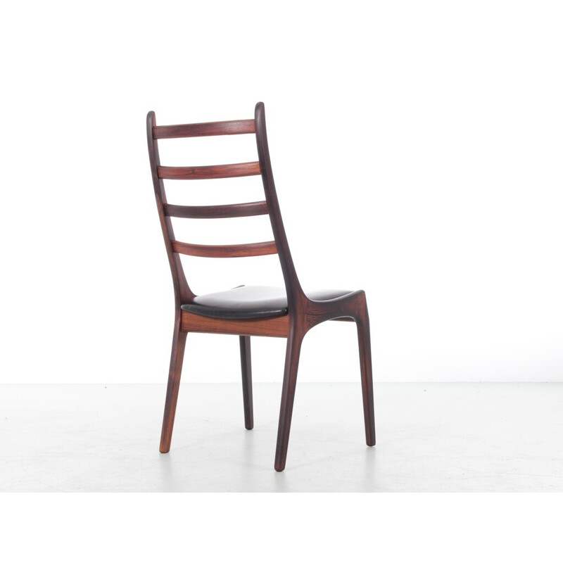 Set of 4 Scandinavian vintage chairs in Rio rosewood