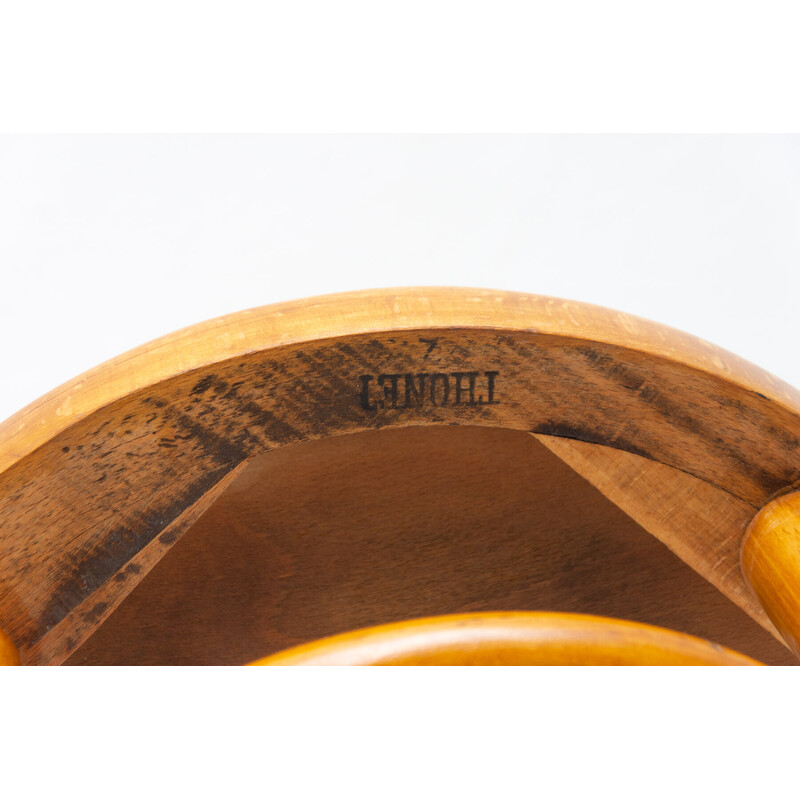 Taburete vintage de madera curvada de Thonet, Checoslovaquia años 20