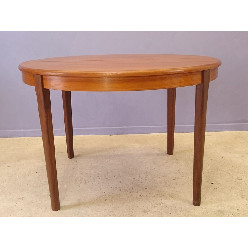 Scandinavian teak extending dining table - 1950s