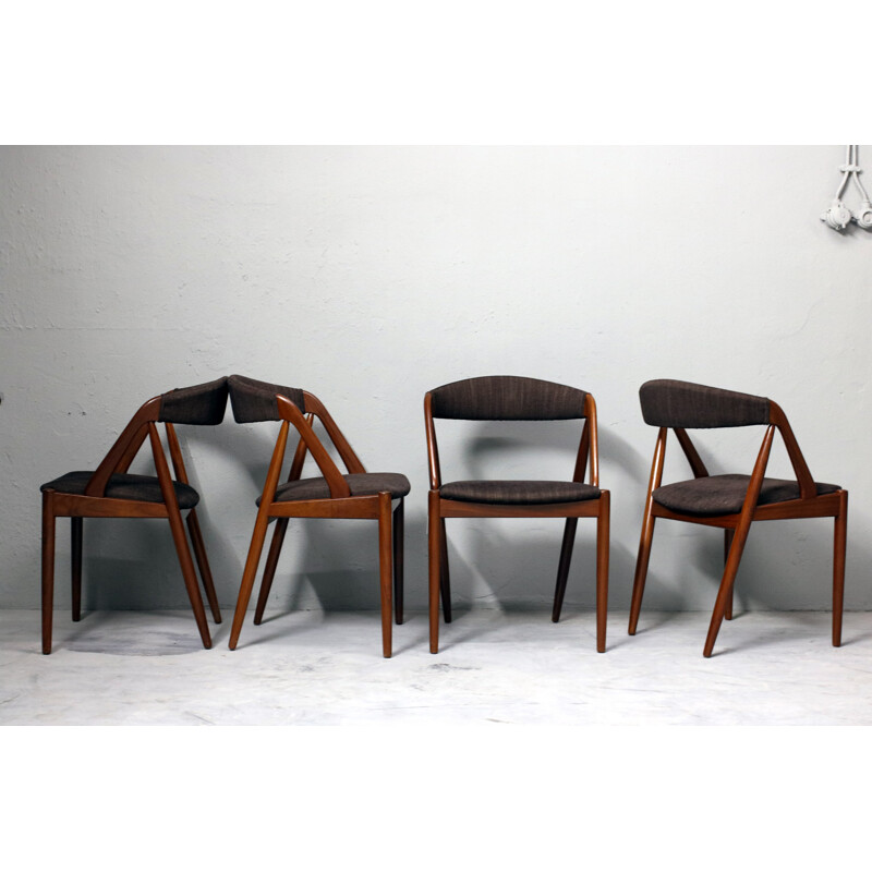 Set of 4 teak dining chairs with a brown fabrik by Kai Kristiansen - 1960s