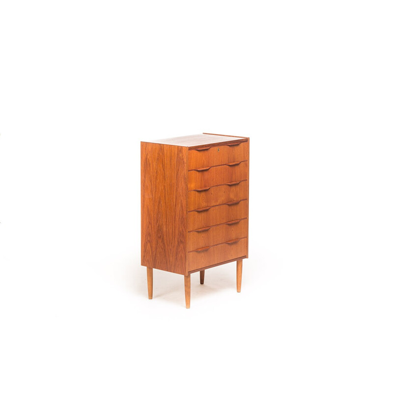 Danish chest of drawers in teak with tapered legs - 1960s