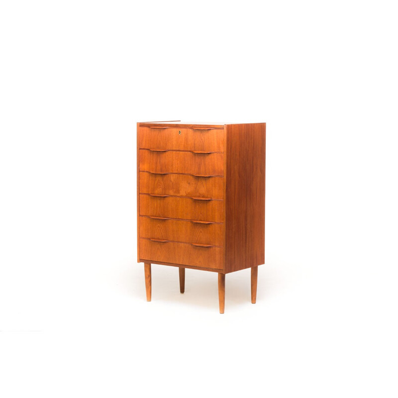 Danish chest of drawers in teak with tapered legs - 1960s