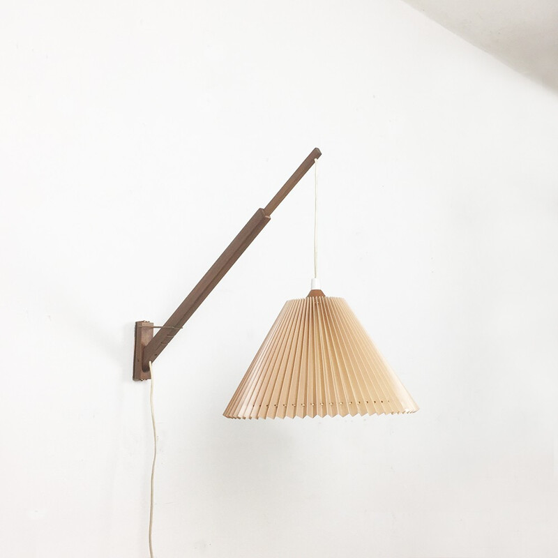 Danish extendable walnut wall light - 1960s