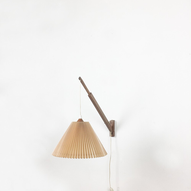 Danish extendable walnut wall light - 1960s