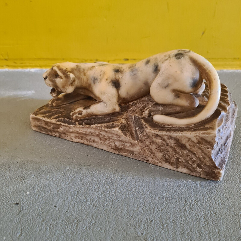 French vintage alabaster Art Deco sculpture of a creeping tiger, 1920-1930s