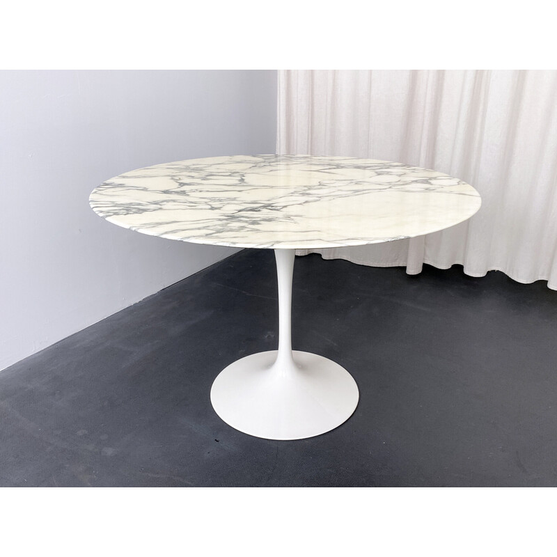 Vintage dining table in Arabescato marble by Eero Saarinen for Knoll International, United States 1960s