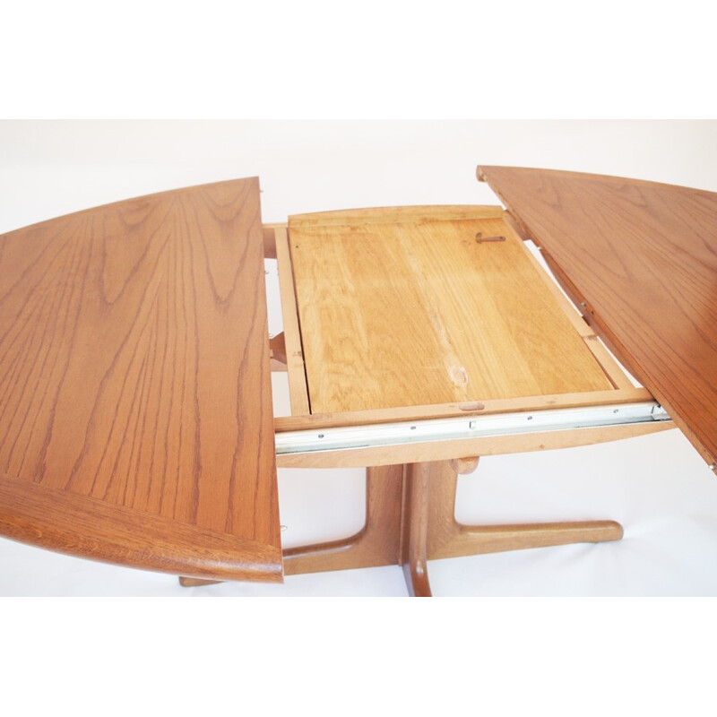 Swedish dining table in oakwood - 1970s