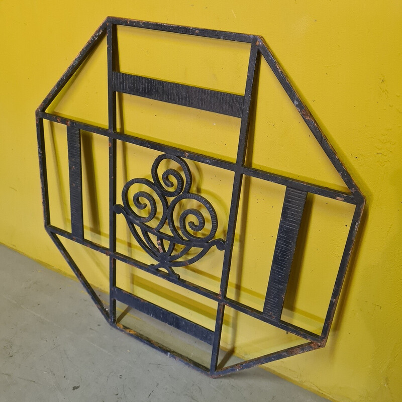 French vintage Art Deco wrought iron octagon fence, 1920-1930s