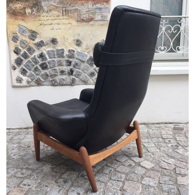 Black armchair in leather by Ib Kofod-Larsen for Bovenkamp - 1950s