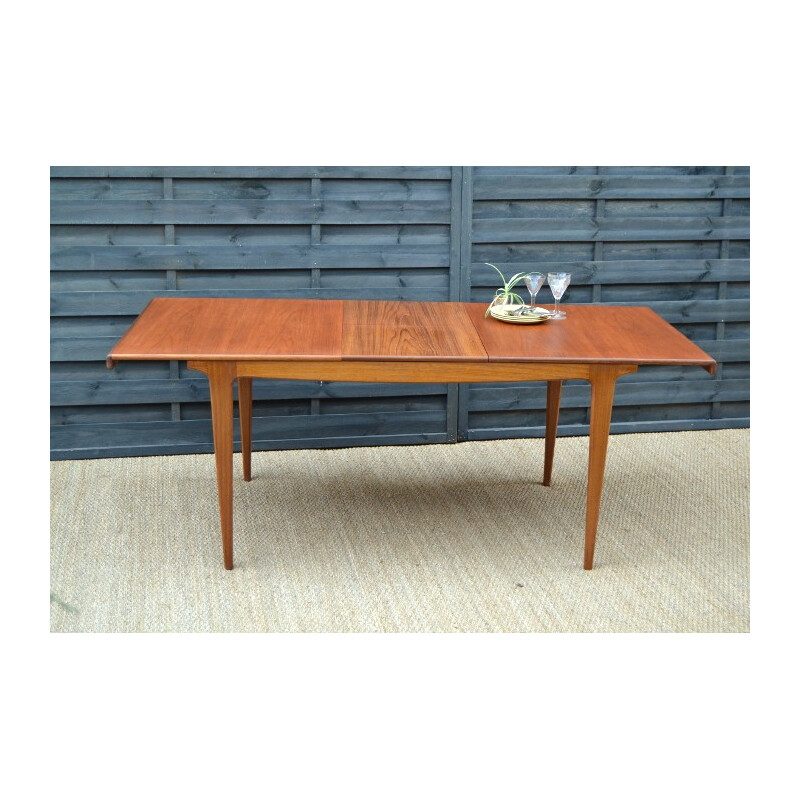 Extendable Younger dining table in teak - 1950s