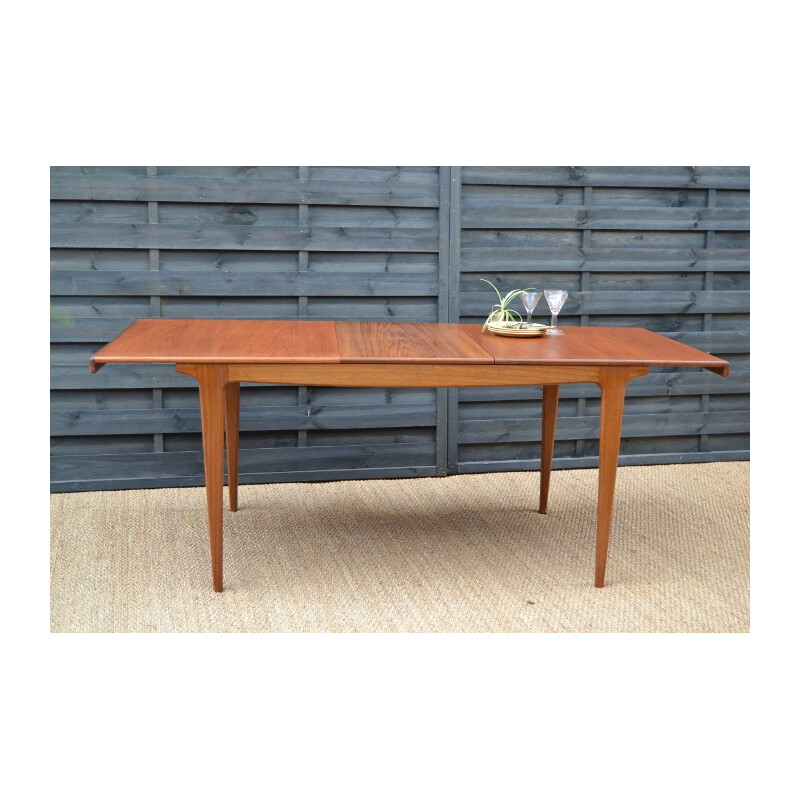 Extendable Younger dining table in teak - 1950s