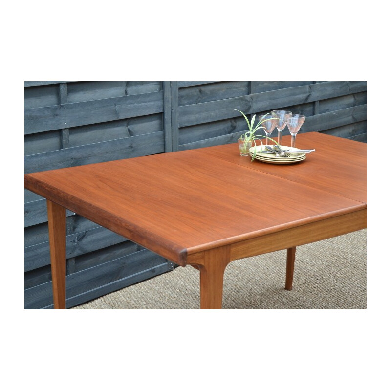 Extendable Younger dining table in teak - 1950s