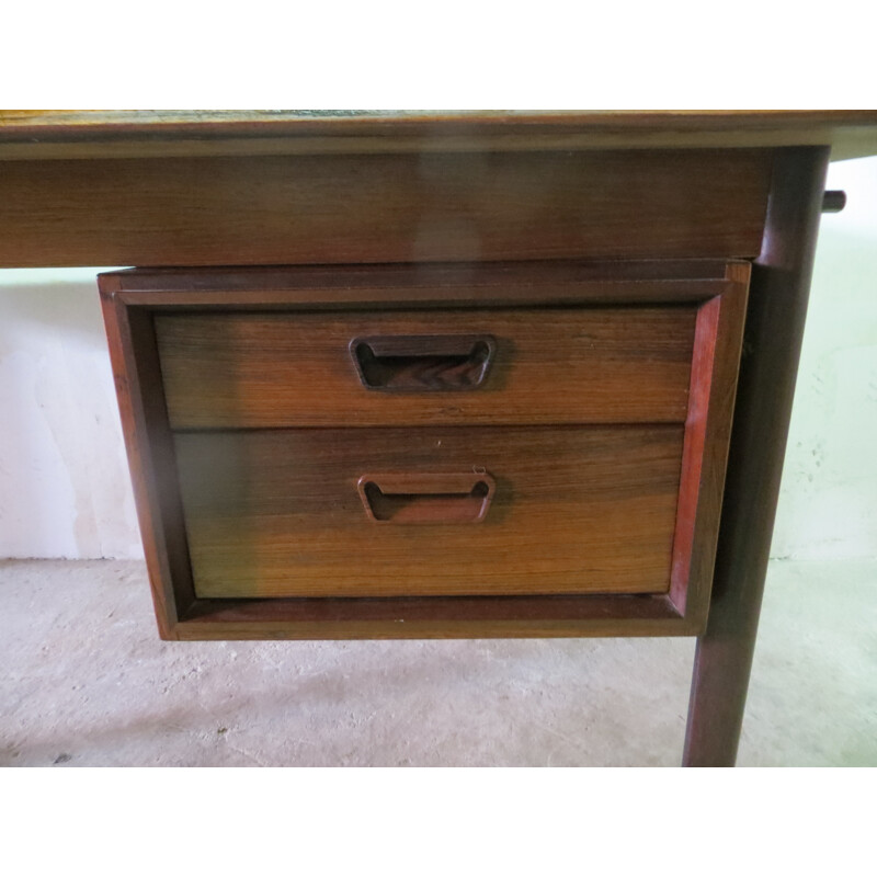 Large Danish Rio rosewood desk - 1960s