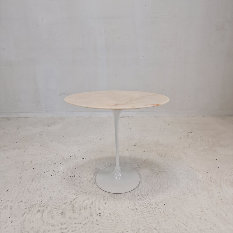 Vintage marble oval side table by Eero Saarinen for Knoll
