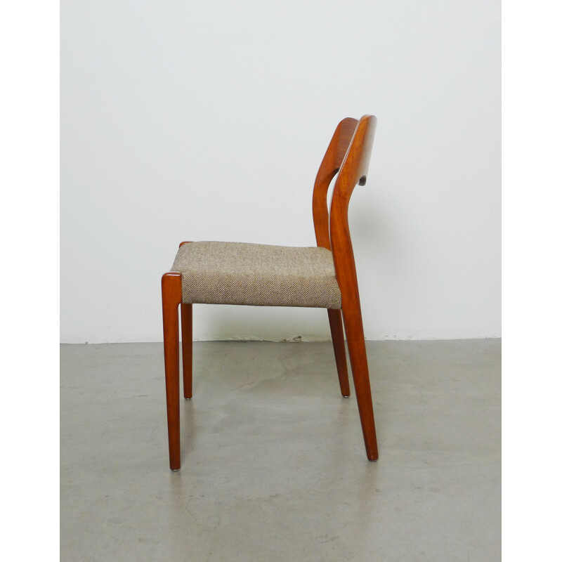 Ensemble de 4 chaises à repas de modèle 71 par Niels Otto Moller pour J.L. Møllers - 1960