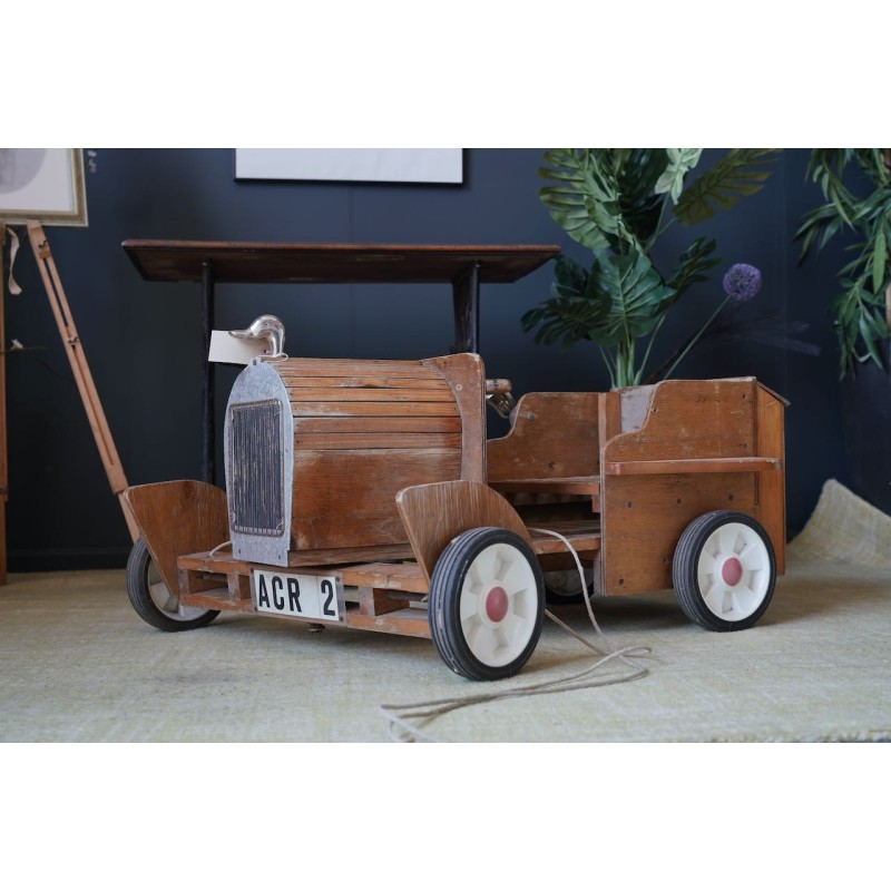 Voiture-jouet vintage en bois