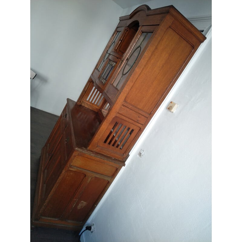 Vintage display cabinet with veneer inlay