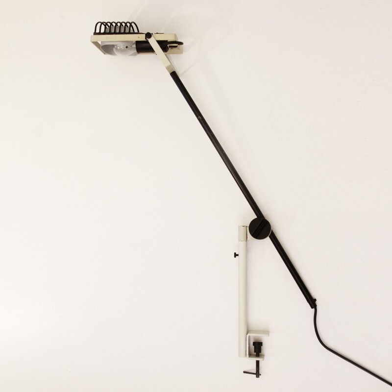 Lampe de table blanche en fer modèle Sintesi Morsetto d'Ernesto Gismondi pour Artemide - 1970