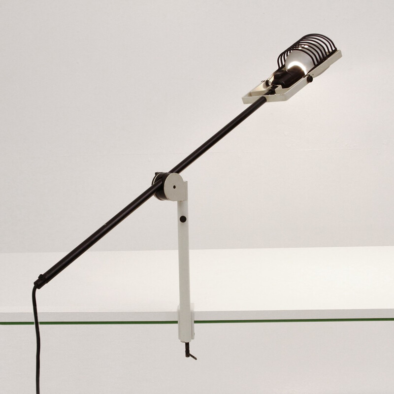 Sintesi Morsetto white table lamp in iron by Ernesto Gismondi for Artemide - 1970s