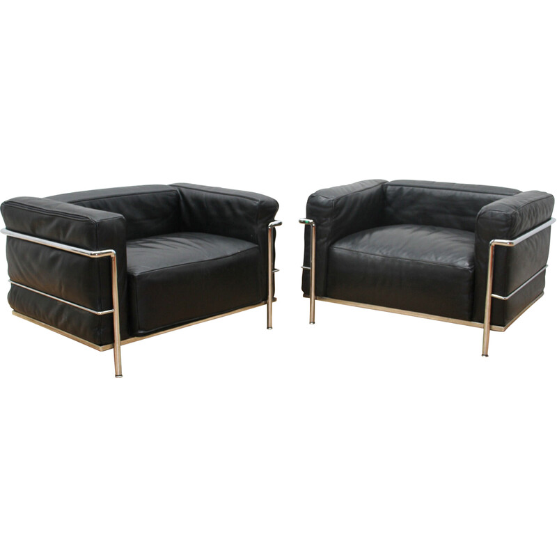 Pair of vintage Lc3 armchairs in chromed aluminum by Le Corbusier for Cassina